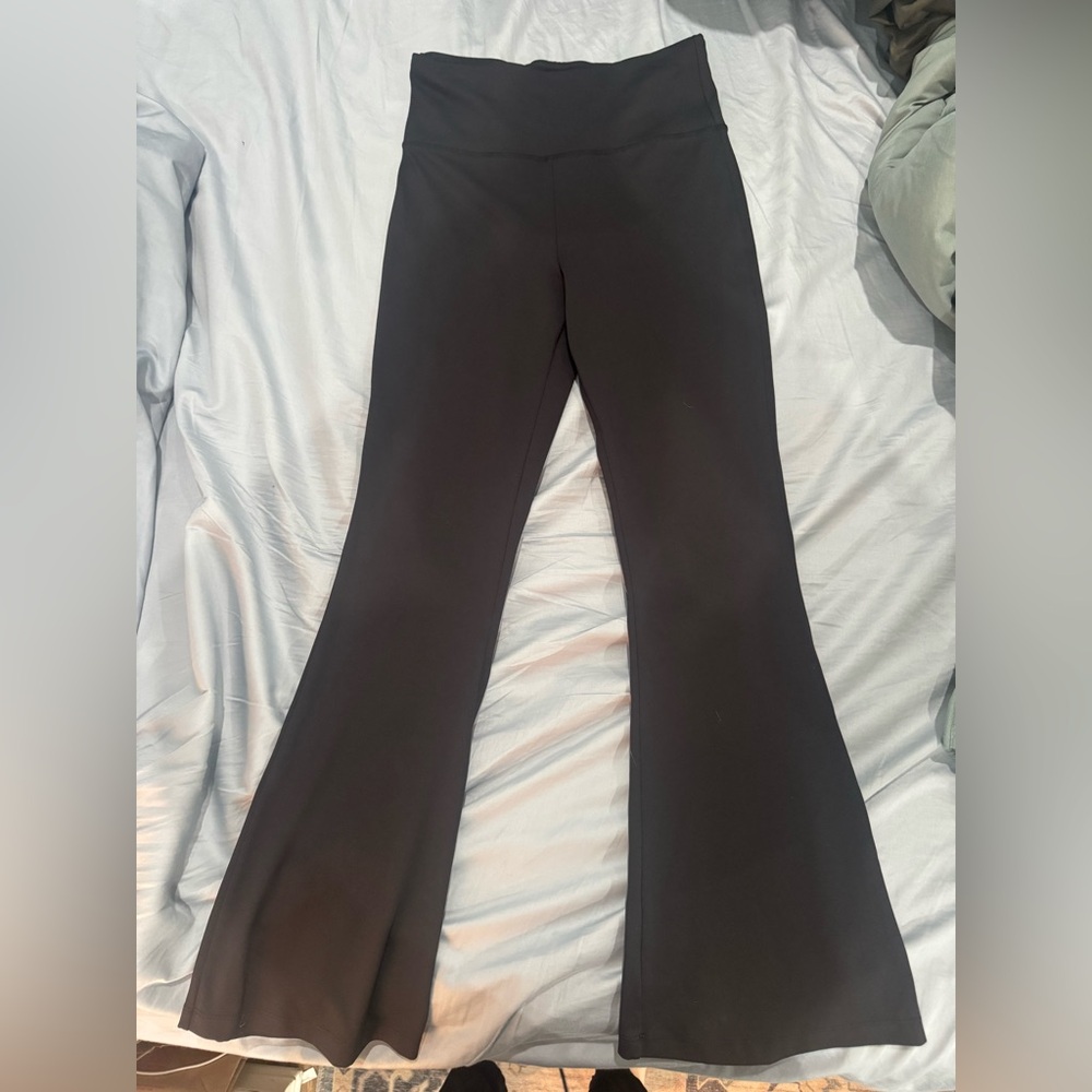 Zyia black flare leggings size 6-8